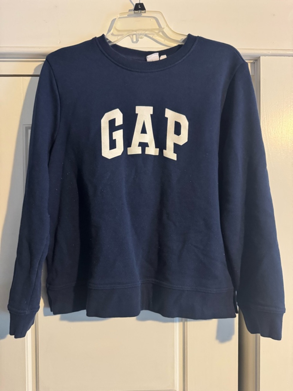 GAP Dark Blue Ribbed Crewneck Sweatshirt with White Tag